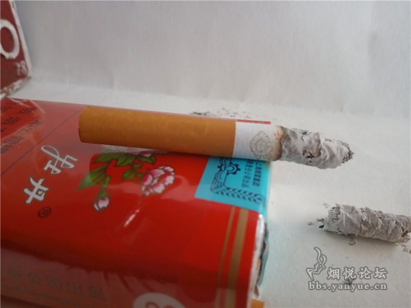 软包牡丹香烟评测:烟气不醇厚 无梅子香 但对得起10元的价格