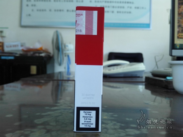 100S完税版塞尔维亚红色硬包万宝路(CN码)品评