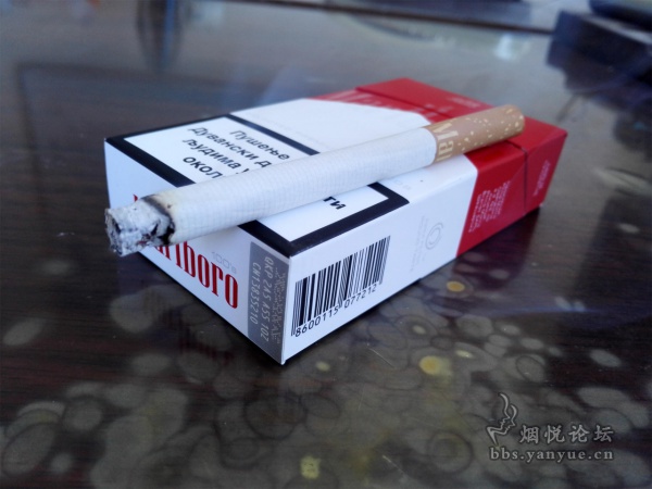 100S完税版塞尔维亚红色硬包万宝路(CN码)品评