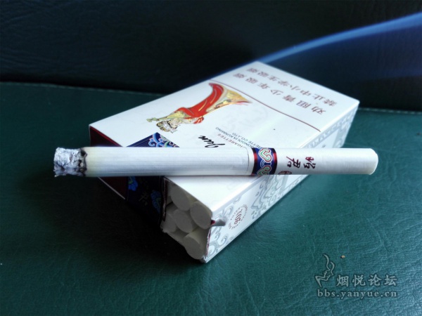 大青山昭君和亲(非卖品烟)品鉴:整体口感味道与狼图腾很像