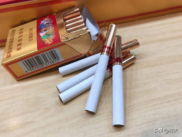 辨别香烟真假这么简单,摸一下这里,真烟假烟一目了然,学学吧