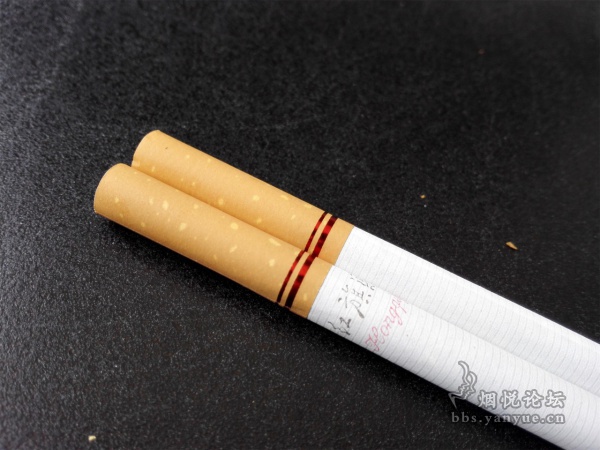 黄金叶红旗渠(红十渠)品鉴:烟气顺畅 但口感味道较差