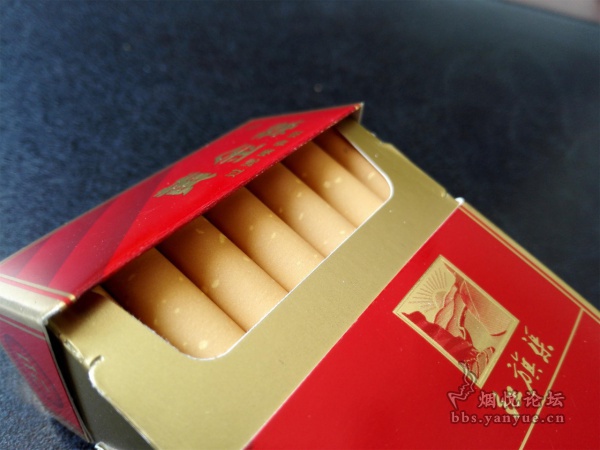 黄金叶红旗渠(红十渠)品鉴:烟气顺畅 但口感味道较差
