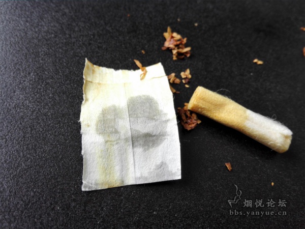 【口感品鉴】硬盒宽版黄鹤楼漫天游好抽吗?烟气流畅度一般,香气教弱