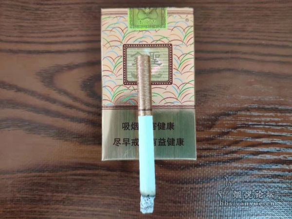 金圣典藏本草香品吸评测:中草药调香 烟气饱满协调 香气纯粹