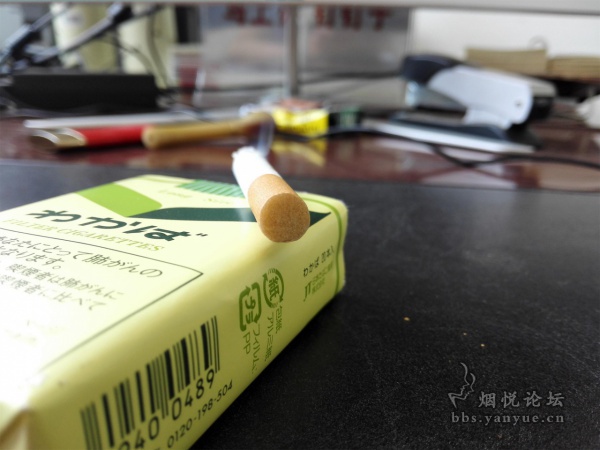 完税版日产嫩叶品鉴:滤嘴很短 香气浓郁 烟气劲道猛烈