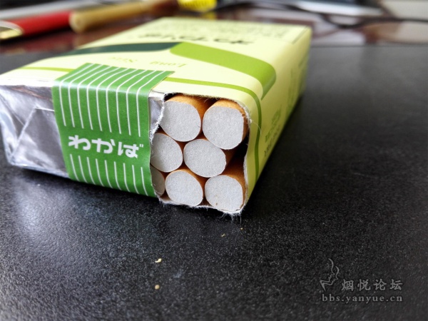 完税版日产嫩叶品鉴:滤嘴很短 香气浓郁 烟气劲道猛烈