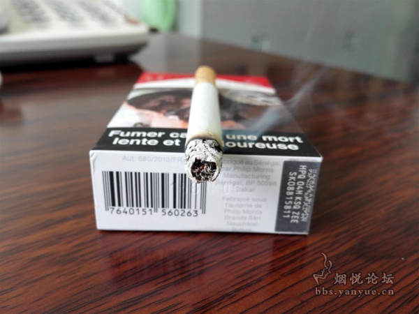 自产自销塞内加尔万宝路(硬红)品评:吸食顺畅 味道细腻 香气均匀
