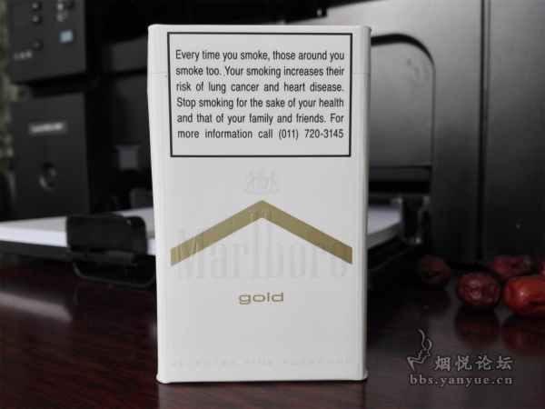 南非免税万宝路(CN码硬白金)评测:灼热感不强,刺激性很小