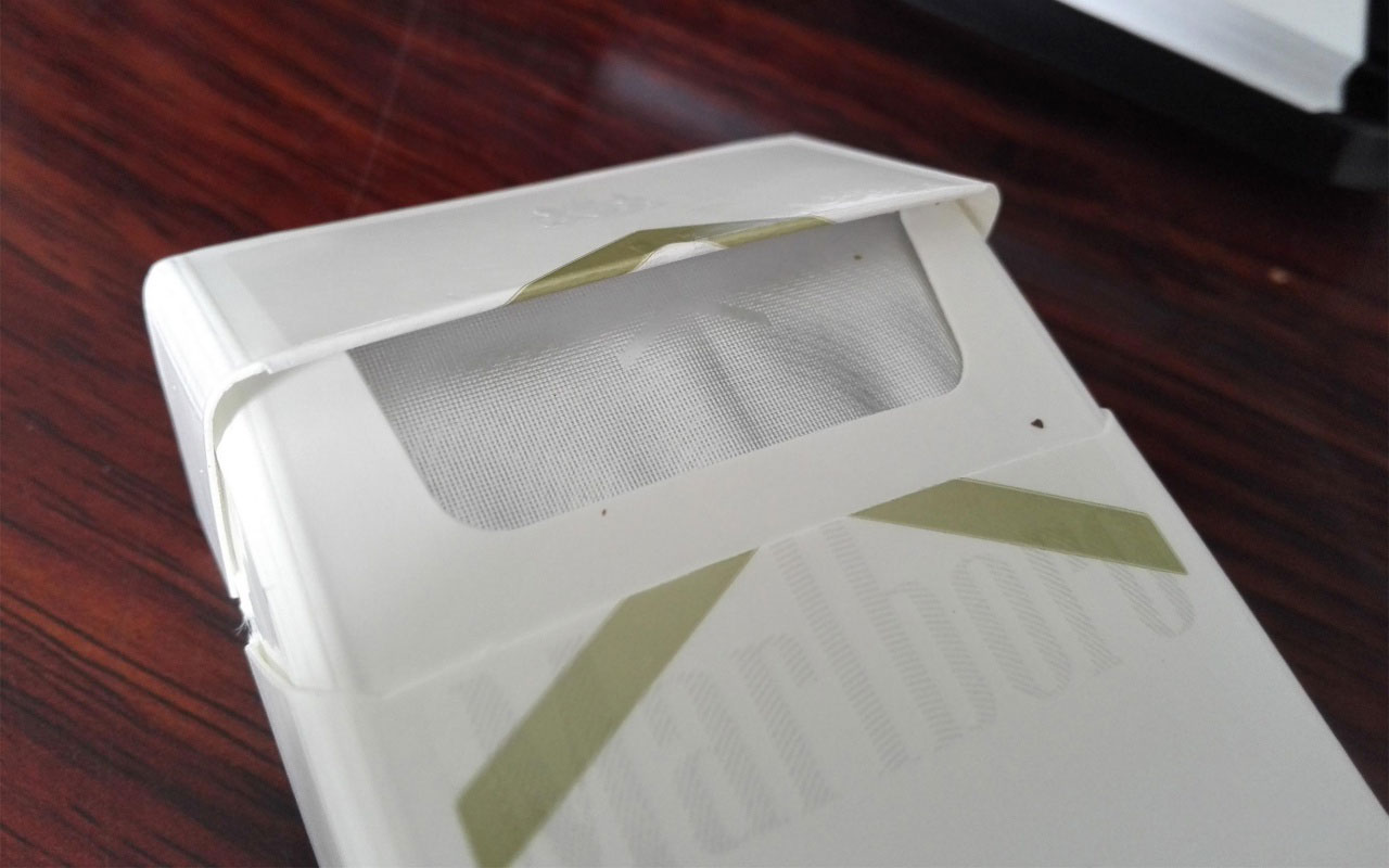 完税版几内亚万宝路(硬白金)品鉴:烟气硬朗和浓烈 满足感均匀平稳