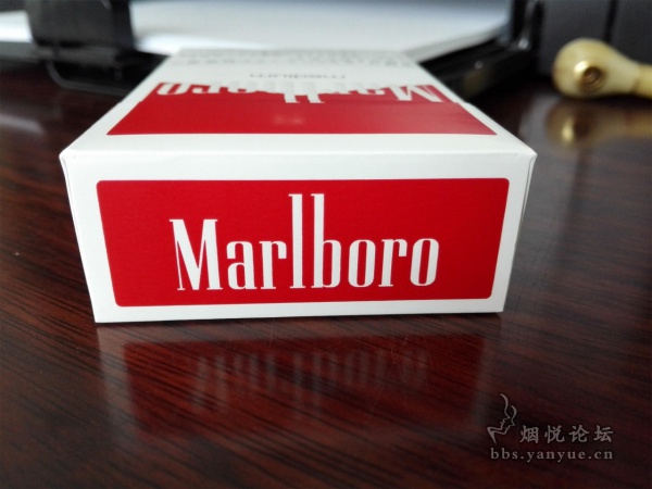 日本万宝路(硬包中醇红)品鉴:整体品质中等,满足感一般但味道很纯净