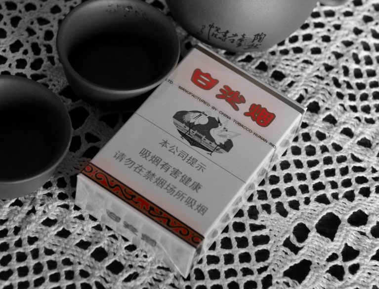 新白沙烟VS老白沙:有点淡但不失为一盒亲民的好烟