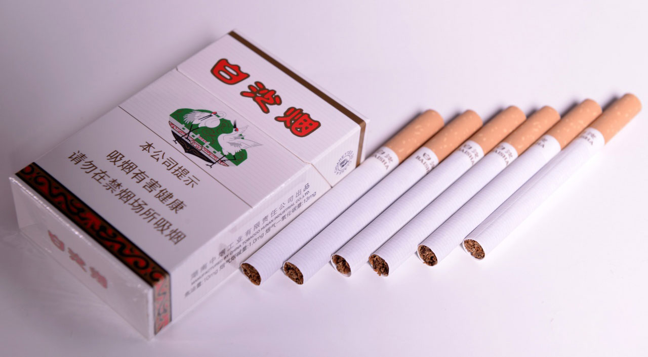 新白沙烟VS老白沙:有点淡但不失为一盒亲民的好烟