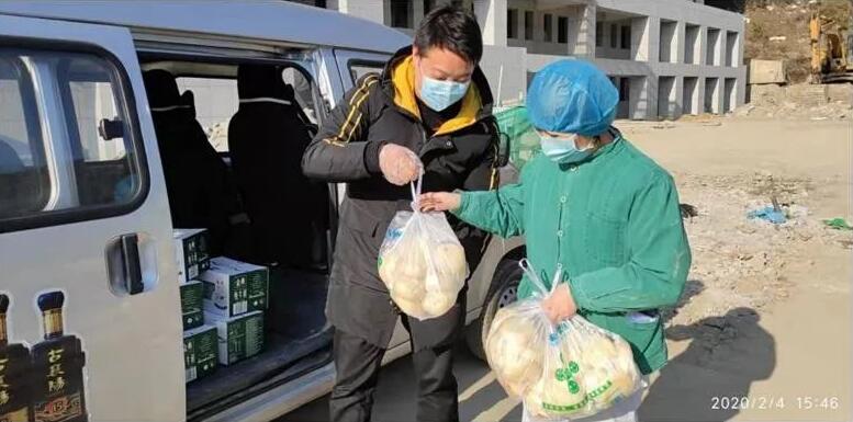 襄阳保康县烟草局携手自律互助小组同心全力抗疫,筹备复工复产
