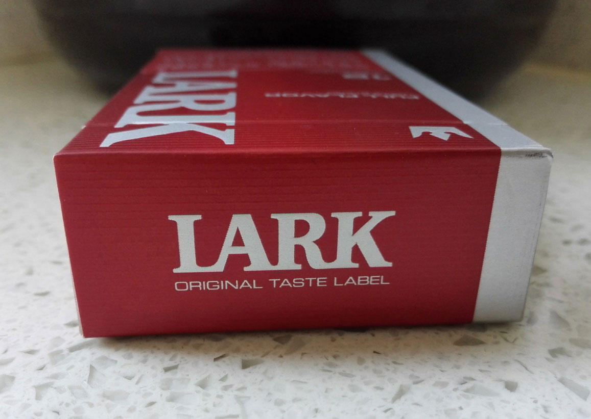 【图】日本LARK(原味红云雀)包装口感品鉴:很好抽 无酸气、无杂味、烟气通透 性价比高